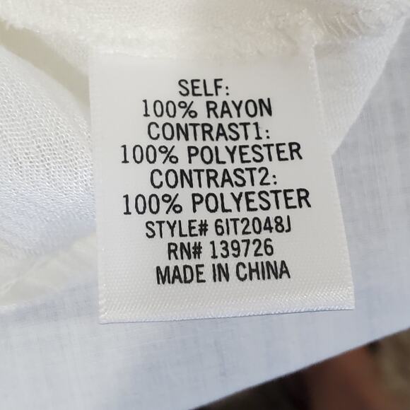 Francesca's Miami White Crochet Tie Drapey Flowy Cardigan Career Medium - Picture 9 of 10